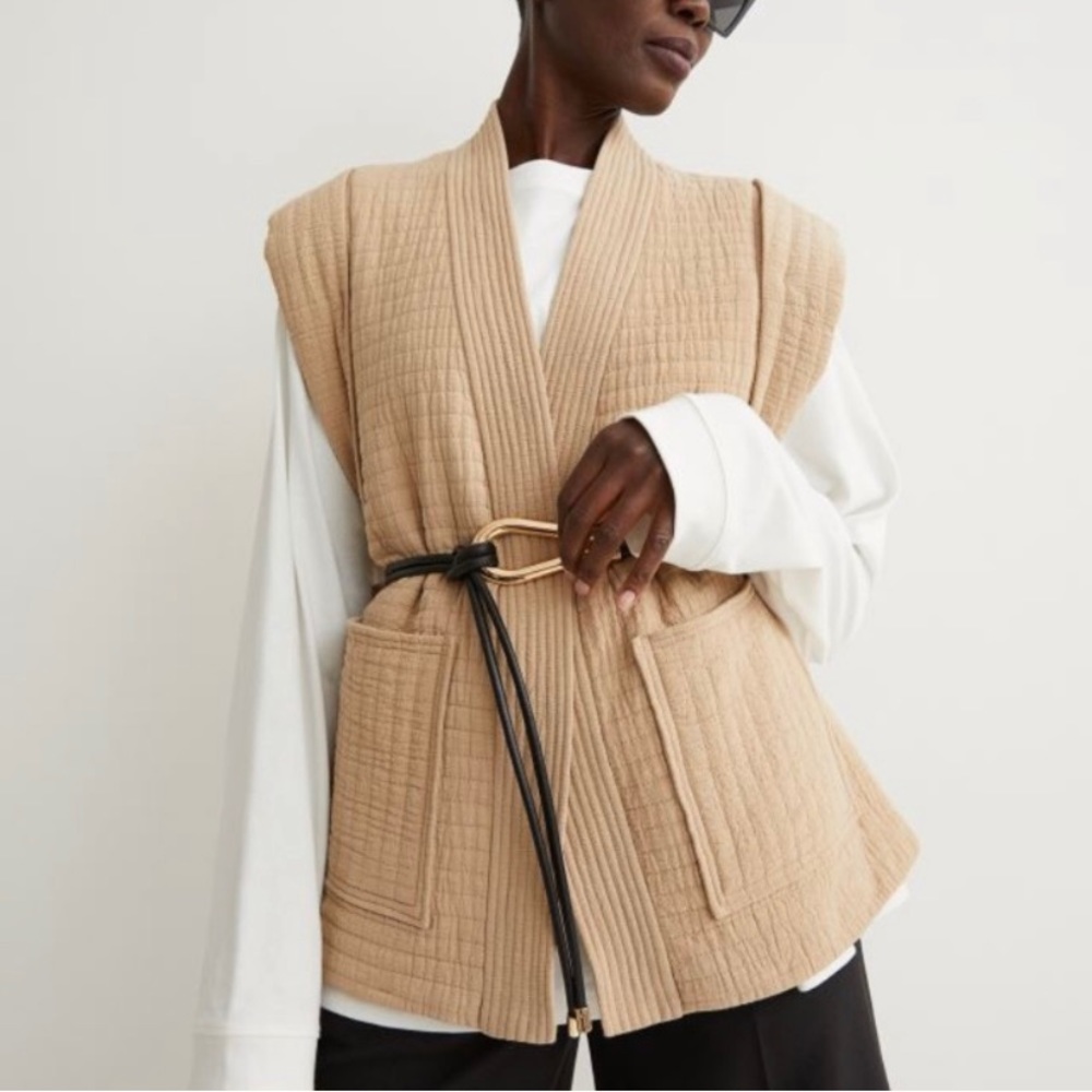H&M Quilted Vest With Belt Size S